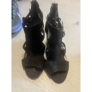 Women's black‎ heels